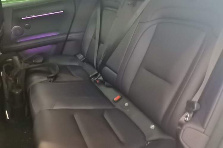 Used Avatr 06 2025 Ultra Pure Electric Edition Left Rear Seat