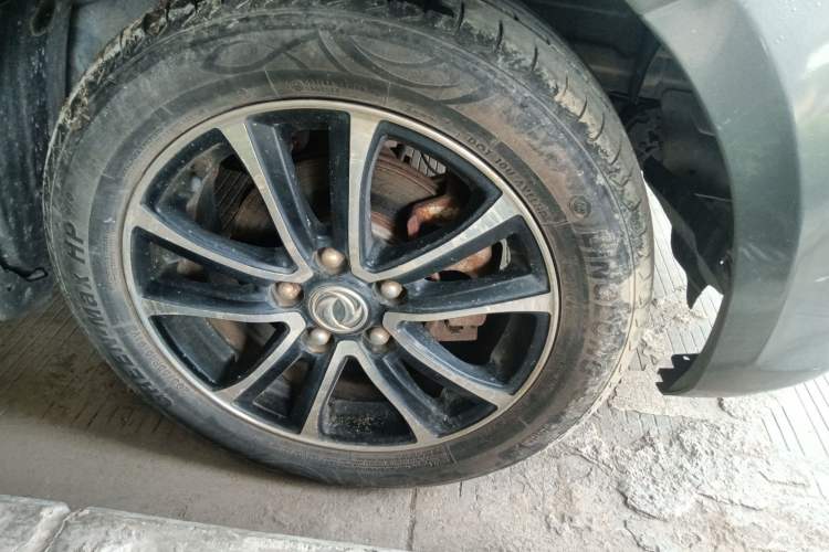 Used FORTHING S500 2016 1.6L CVT Luxury Model Right Front Wheel Hub