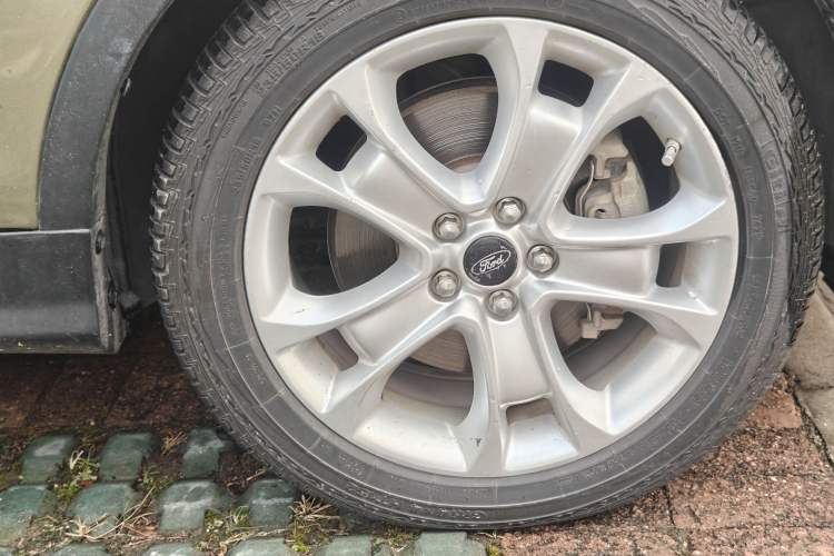 Used Ford Kuga 2013 2.0L GTDi Four-Wheel-Drive Sport Model