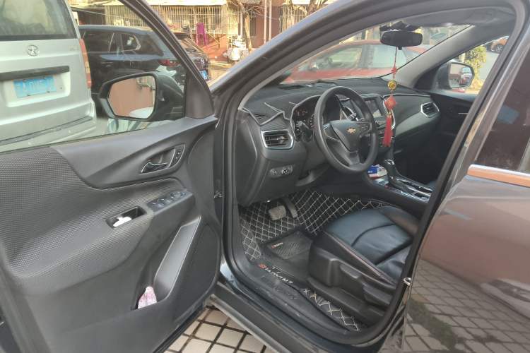 Used Chevrolet Equinox 2018 535T Automatic Lingjie Edition
