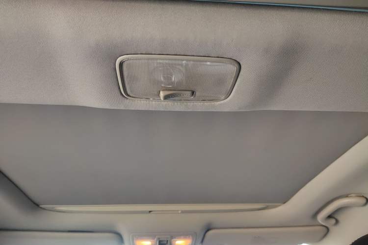 Used Kia Sportage R 2012 2.0L Automatic Two-Wheel Drive NAVI
