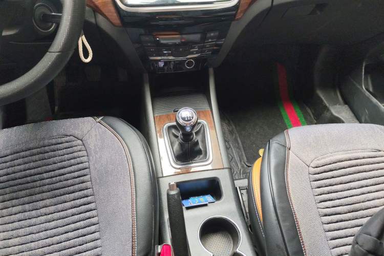 Used BAIC Weiwang S50 2016 1.5T Manual Joyful Elite Edition