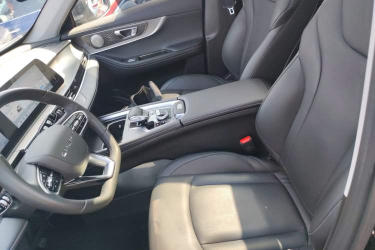 Used Chery Tiggo 8 PLUS 2024 Champion Edition 290TGDI DCT HaoYue 7-Seater