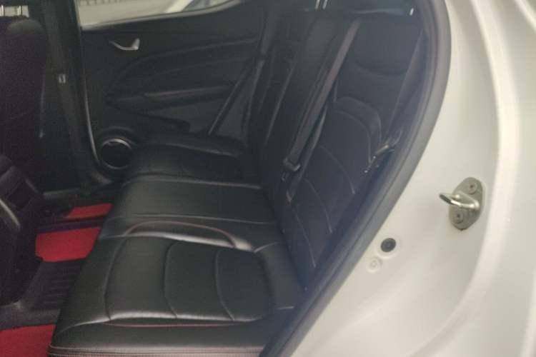 Used Dongfeng Fengon 500 2021 1.5L CVT Enjoyment Model
