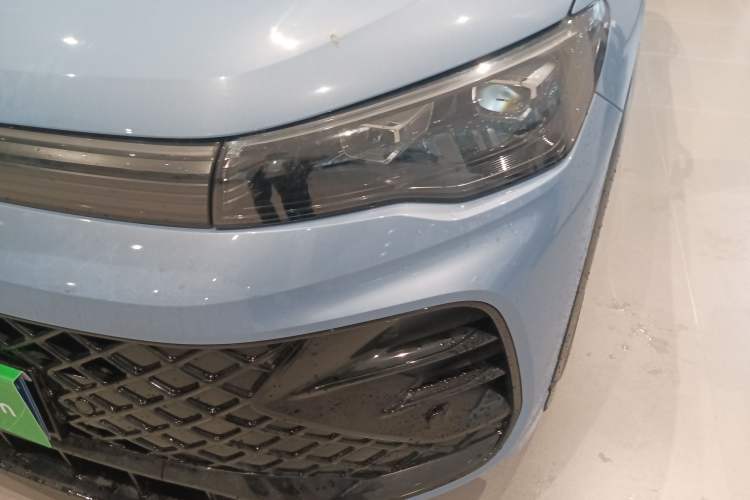 Used Volkswagen Tiguan L 2024 PRO 380TSI Four-Wheel Drive R-Line Smart Edition Left Front Headlight