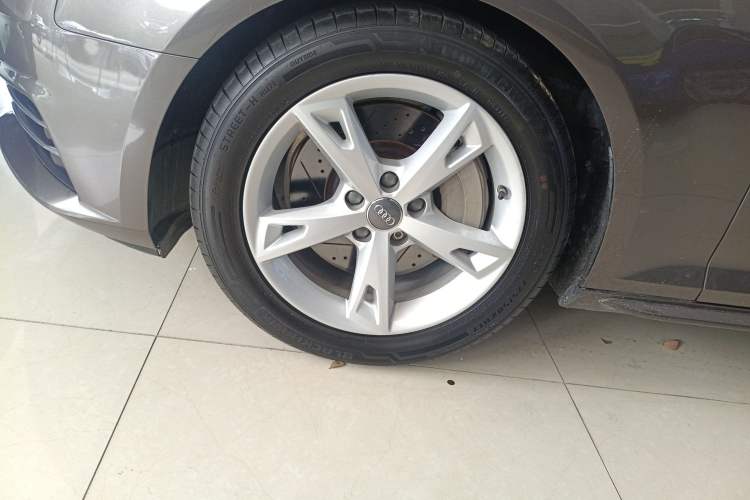 Used Audi A4L 2017 Plus 40 TFSI Fashion Model