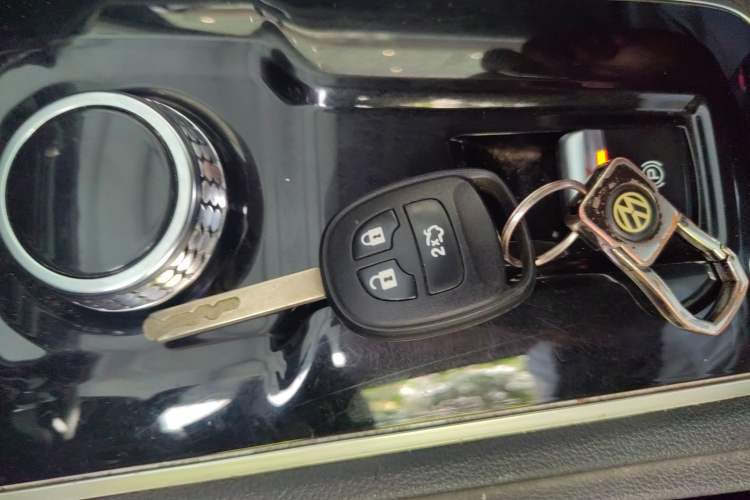 Used CHANGAN Eado New Energy 2022 EV460 Smart Ride-Hailing Edition – Lithium Iron Phosphate