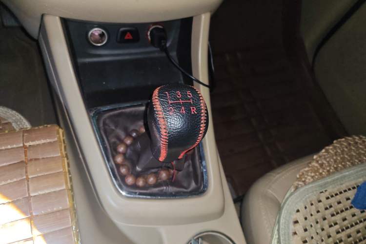 Used Baojun 730 2014 1.5L manual luxury trim 7 seats
