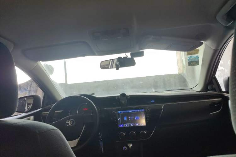 Used Toyota Corolla 2017 1.6L CVT GL Headliner