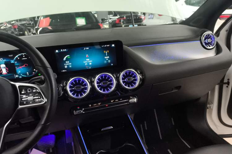 Used Mercedes-Benz GLA 2022 GLA 200 Audio And AC Panel