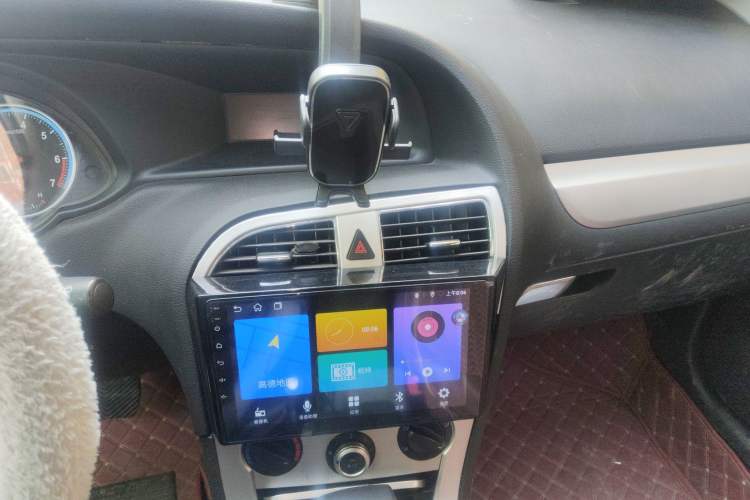 Used Brilliance H530 2017 1.6L Automatic Comfort Model Audio And AC Panel