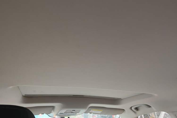 Used Roewe i5 2020 1.5L Automatic 4G Connect Luxury Flagship Edition