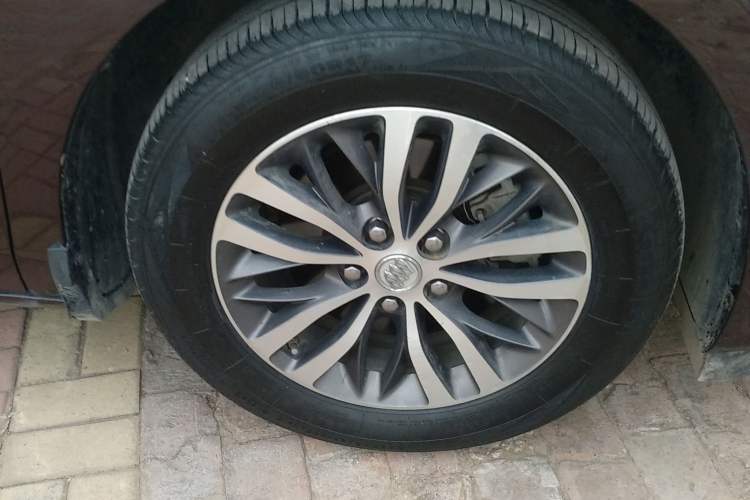 Used Buick GL8 2018 ES 28T Premium Model China VI Standard