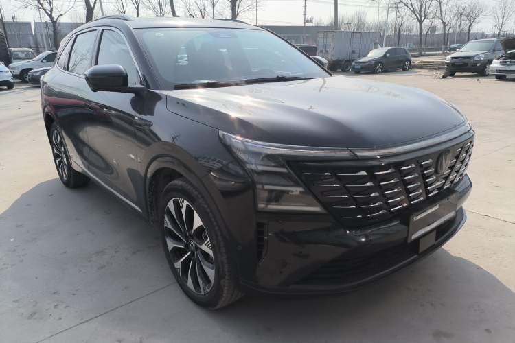 Used CHANGAN CS75 PLUS 2025 4th Generation UItra 2.0T New Blue Whale Smart Intelligent Powertrain Version
