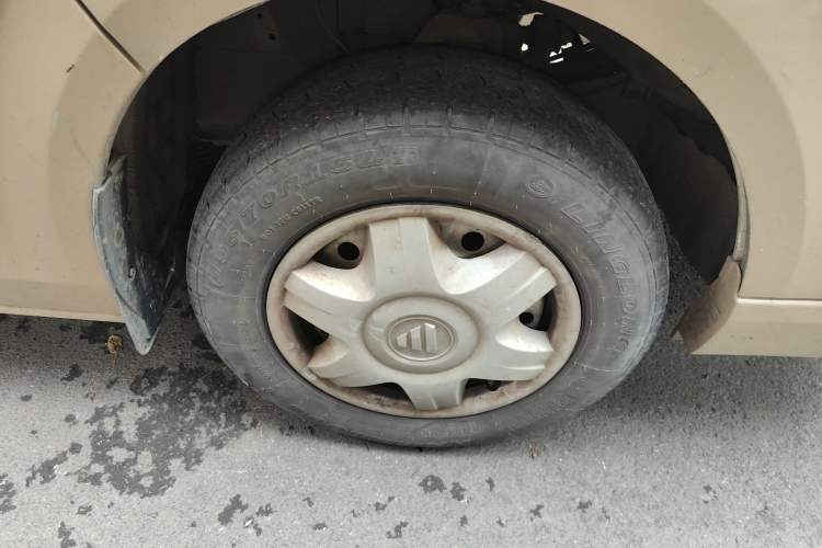 Used Foton Scenic G7 2020 2.4L Commercial Version Long Wheelbase High-Roof 6-Seater Business Vehicle China VI Emission Standard Model 4K22D4M