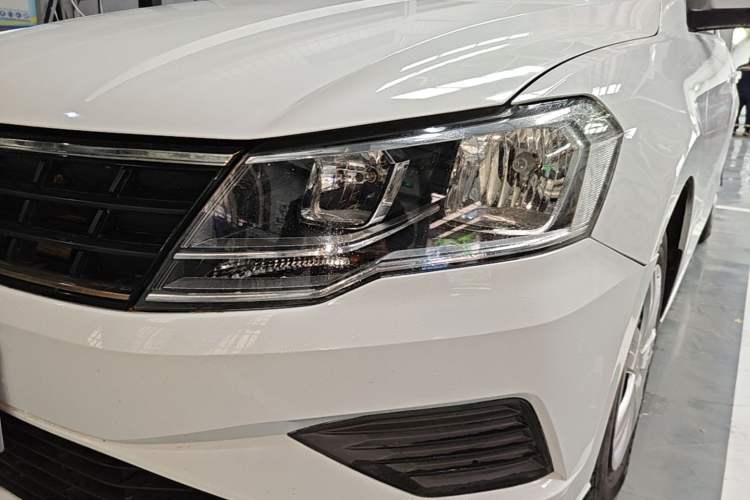 Used Volkswagen Jetta 2017 1.4L Manual Fashion Edition