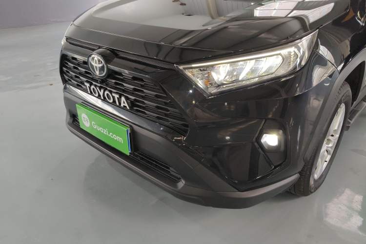 Used Toyota RAV4 2024 2.0L CVT Two-Wheel Drive Urban Edition
