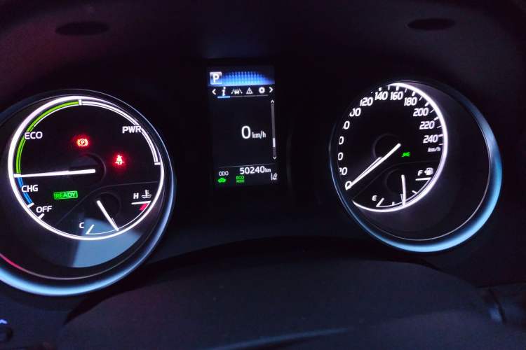 Used Toyota Camry 2021 Dual-Motor 2.5 HGVP Leading Edition Odometer Close Up