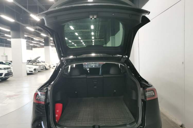 Used Tesla Model Y 2022 Rear-Wheel-Drive Version
