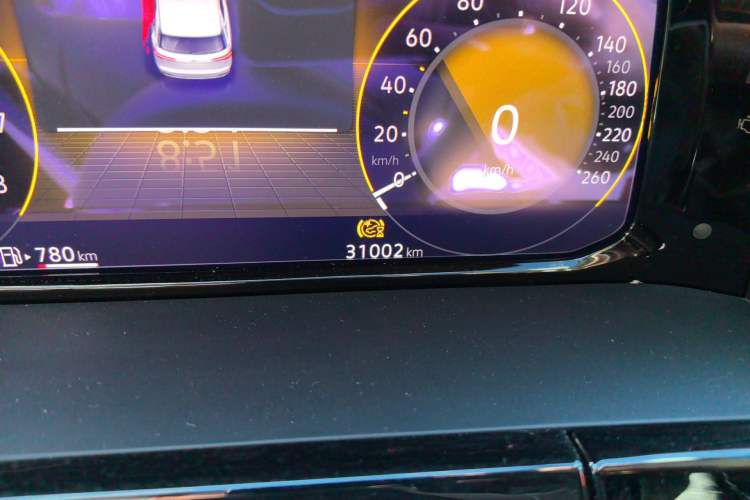 Used Volkswagen Viloran 2023 380TSI Prestige Edition Odometer Close Up