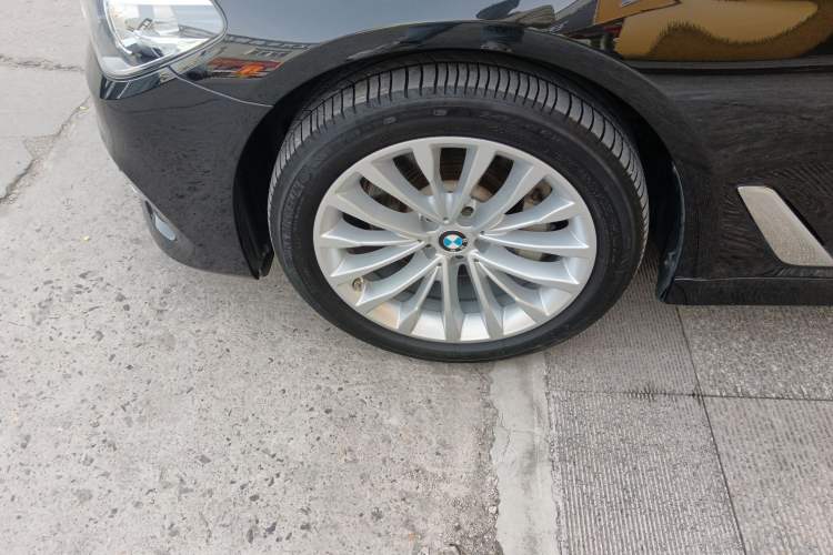 Used BMW 5 Series 2019 Updated 530Li xDrive Luxury Package