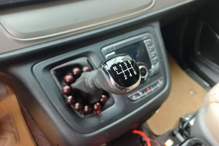 Used SAIC MAXUS G10 2021 2.0T Manual Elite Edition Diesel 7-Seater