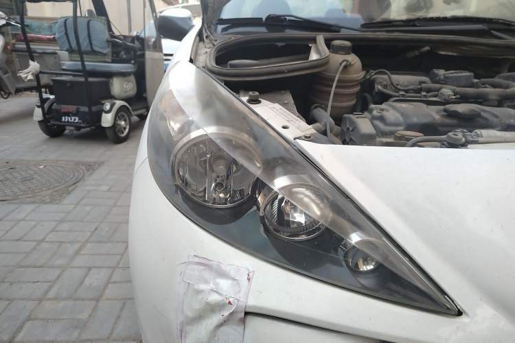 Used Peugeot 207 2011 Sedan 1.4L Manual Yule Edition Right Front Headlight