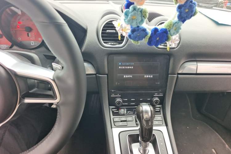 Used Porsche 718 2016 Cayman 2.0T
