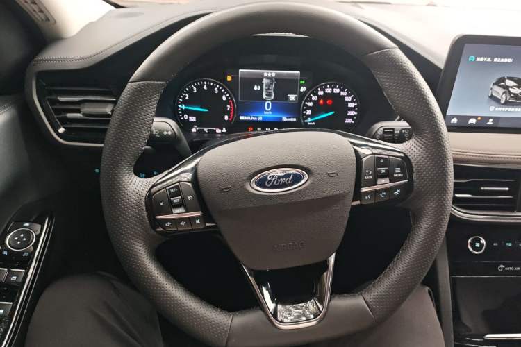 Used Ford Escape 2020 EcoBoost 245 Two-Wheel-Drive Titanium Edition