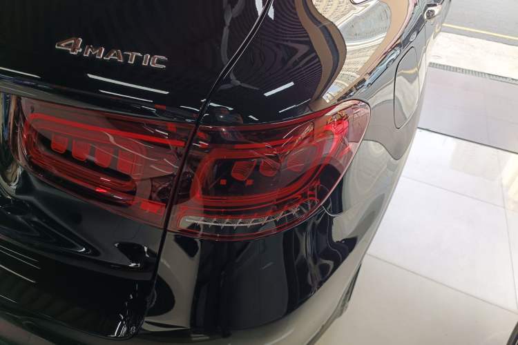 Used Mercedes-Benz GLC 2020 Facelift GLC 260 L 4MATIC Luxury Edition Right Rear Taillight