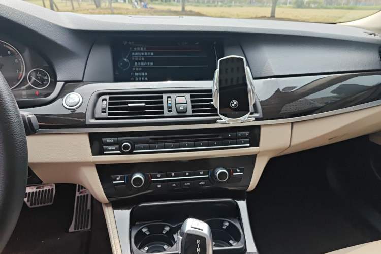 Used BMW 5 Series 2013 530Li Leading Model