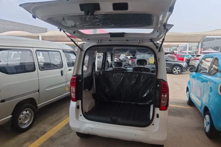 Used Wuling Zhiguang New Energy 2025 Standard Model