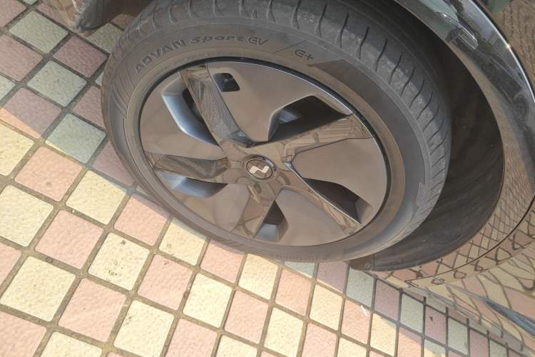 Used ONVO L60 2024 60 kWh Rear-Drive Version Right Rear Wheel Hub