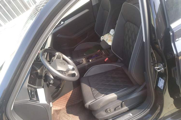 Used Volkswagen Magotan GTE Plug-in Hybrid 2022 GTE Luxury Model Left Front Seat