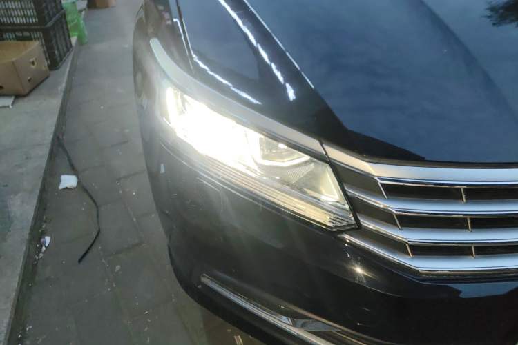 Used Volkswagen Passat 2017 330TSI DSG Prestige Edition Right Front Headlight