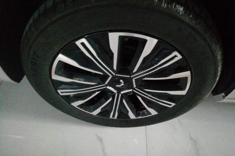 Used Wuling Wuling Starlight 730 2025 Model Pure Electric 500km Luxury Edition
