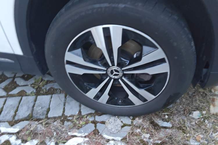 Used Mercedes-Benz GLA 2024 GLA 200 Right Front Wheel Hub