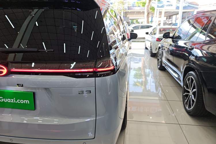 Used GAC Trumpchi E8 New Energy 2024 150km MAX+ Right Rear Taillight