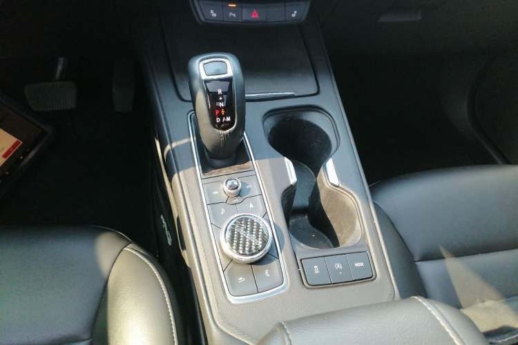 Used Cadillac XT4 2018 28T Two-Wheel Drive Leading Version