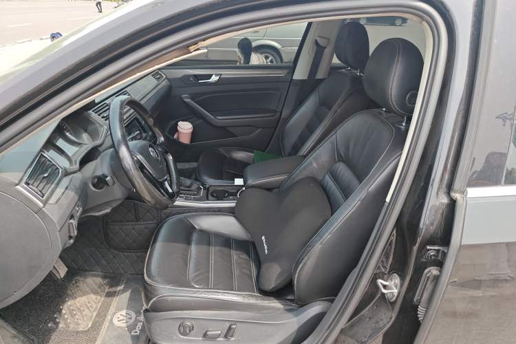 Used Volkswagen Passat 2016 330TSI DSG Luxury Edition Left Front Seat