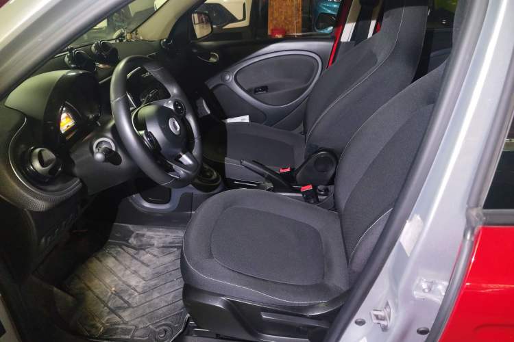 Used smart forfour 2018 1.0L 52kW Passion Edition
