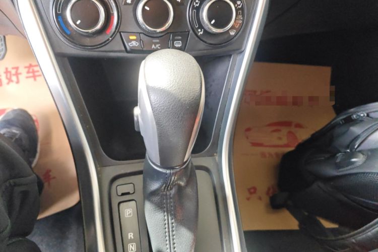 Used Suzuki S-Cross 2015 1.6L CVT Two-Wheel Drive Entry-Level Trim