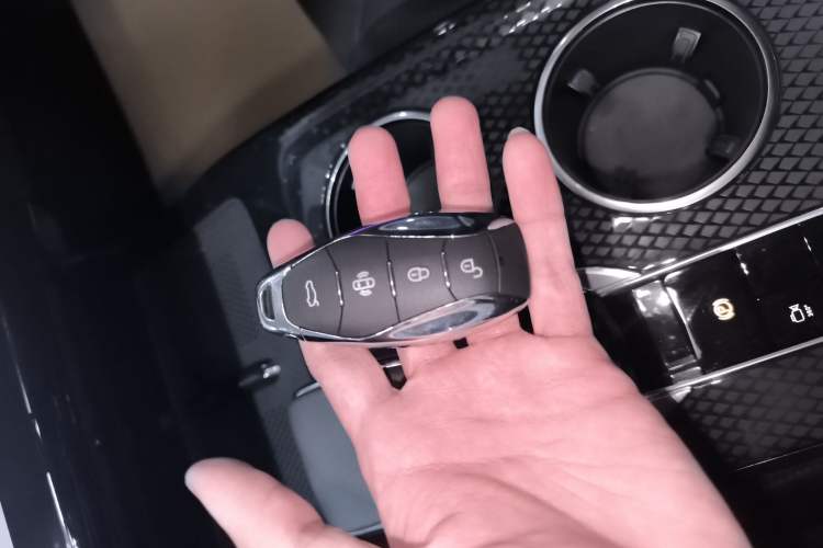 Used Hongqi HS3 PHEV 2024 PHEV 115km Jingwei Edition
