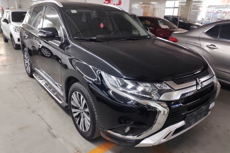 Used Mitsubishi Outlander 2021 2.4L 4x4 Zhi Xiang Edition 7 Seats