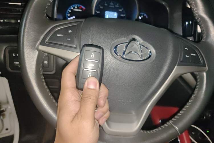 Used CHANGAN OSHAN CX70 2017 CX70T 1.5T Automatic Luxury Edition