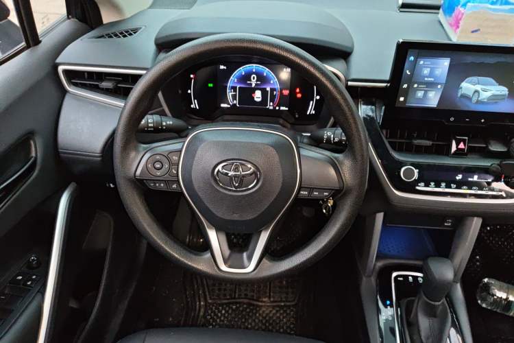 Used Toyota FRONTLANDER 2024 2.0L CVT Elite Plus Edition Steering Wheel