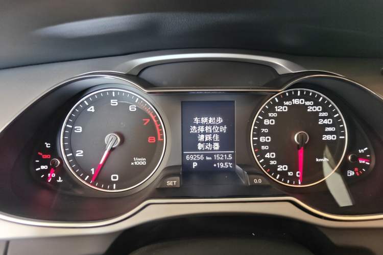 Used Audi A4L 2016 35 TFSI Automatic Comfort Model Instrument Cluster