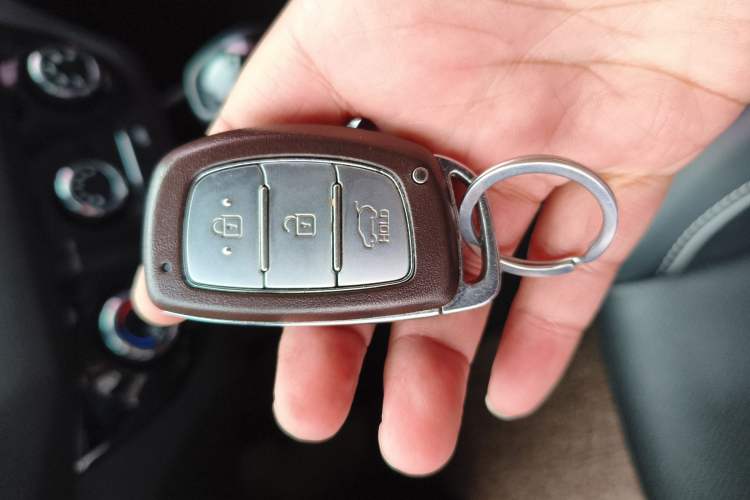 Used Hyundai ix25 2017 1.6L Automatic Smart Version
