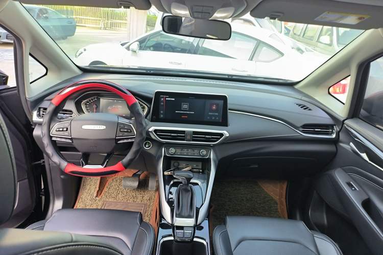 Used SAIC MAXUS G50 2020 1.5T Automatic Luxury Edition Center Console