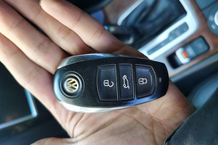 Used Volkswagen Touareg 2011 3.0 TSI High-End Version Vehicle Key